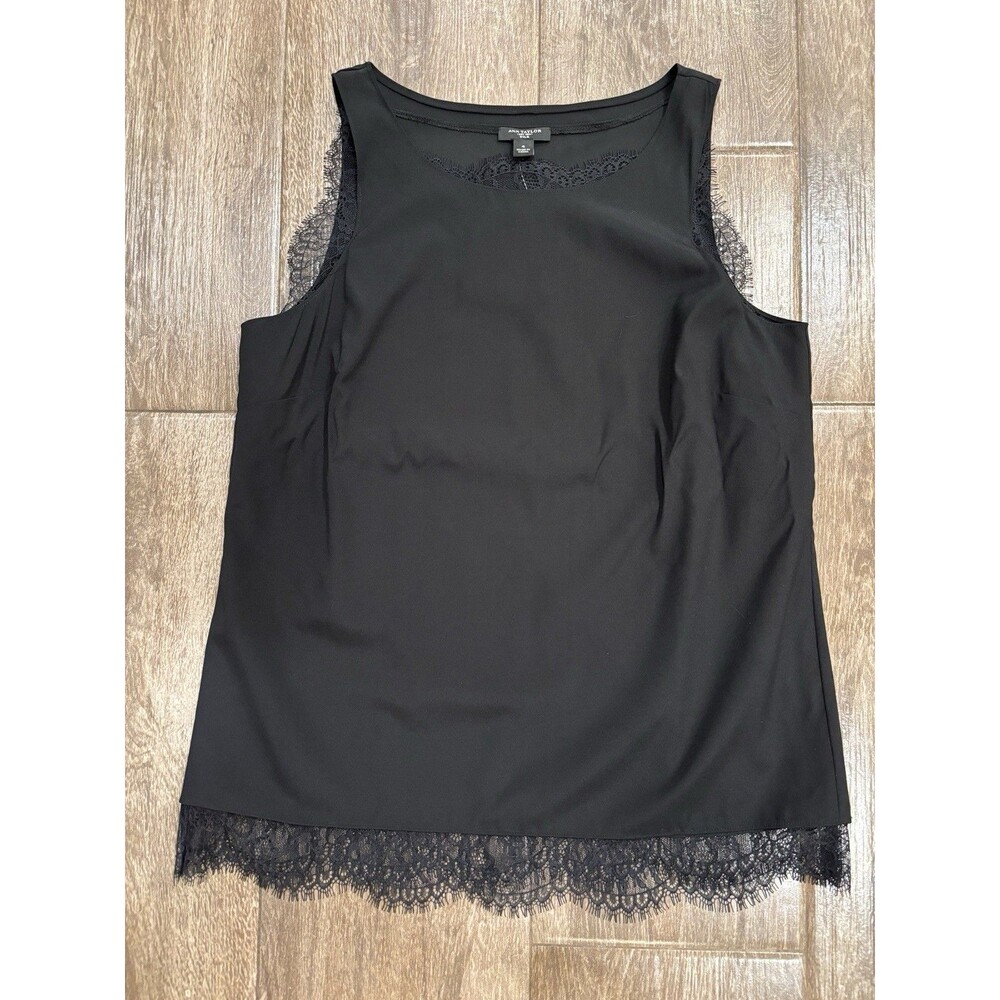 NWT‎ Ann Taylor Black 100% Silk Top Sleeveless With Lace Detail Size 4 Coquette
